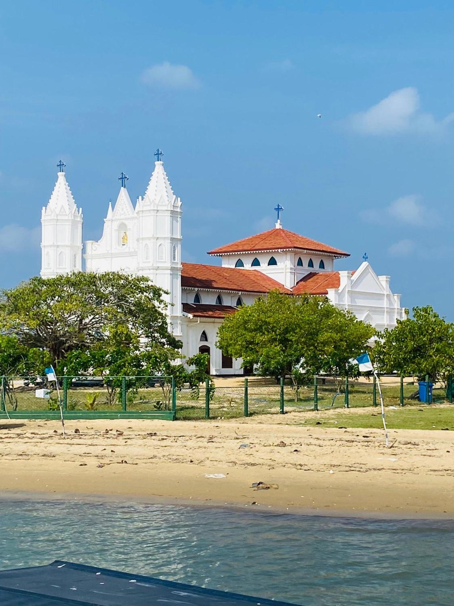 Villa Sethawadi Hotel And Kitesurf Centre Kalpitiya Eksteriør billede