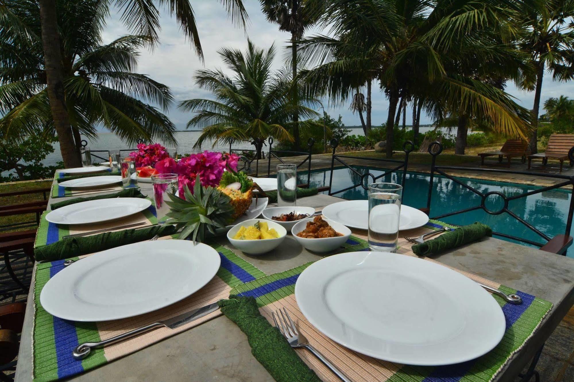 Villa Sethawadi Hotel And Kitesurf Centre Kalpitiya Eksteriør billede